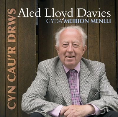 Cover: Cyn Cau'r Drws (Gyda Meibion Menlli)