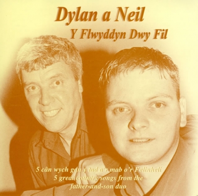 Cover: Y Flwyddyn Dwy Fil